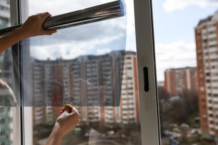 Film solaire anti-UV, comment prot&eacute;ger votre int&eacute;rieur des rayons nocifs ?